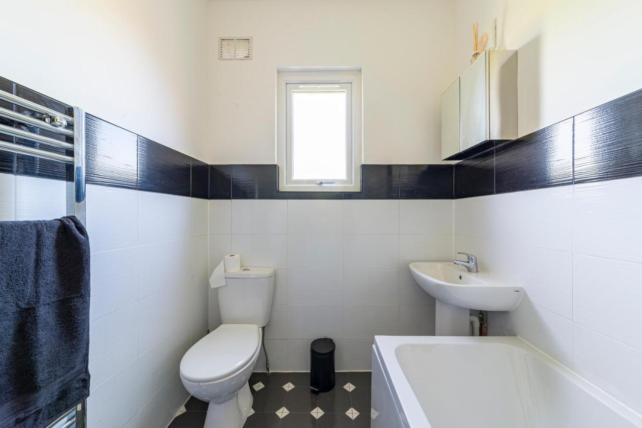 Spacious 3Br House Near Southend Pier Bagian luar foto