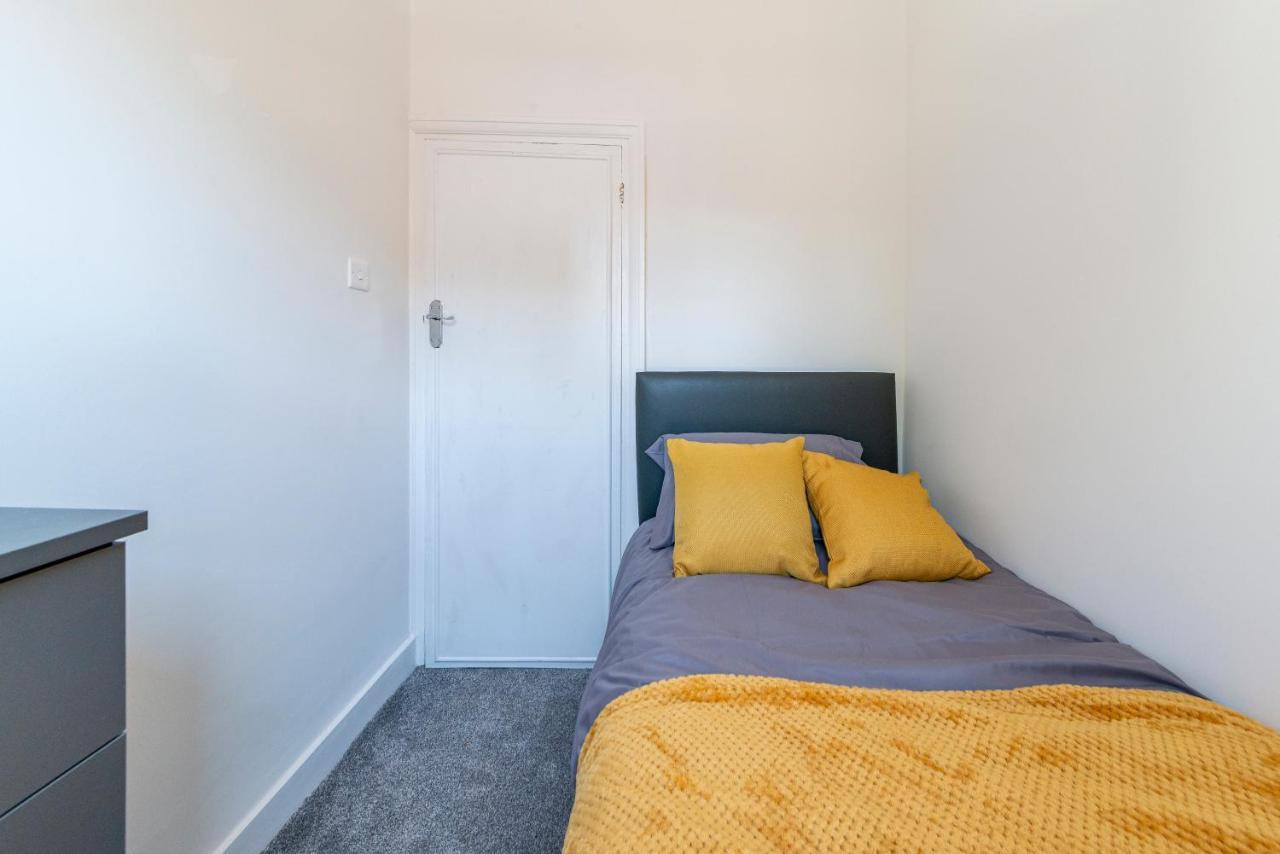 Spacious 3Br House Near Southend Pier Bagian luar foto